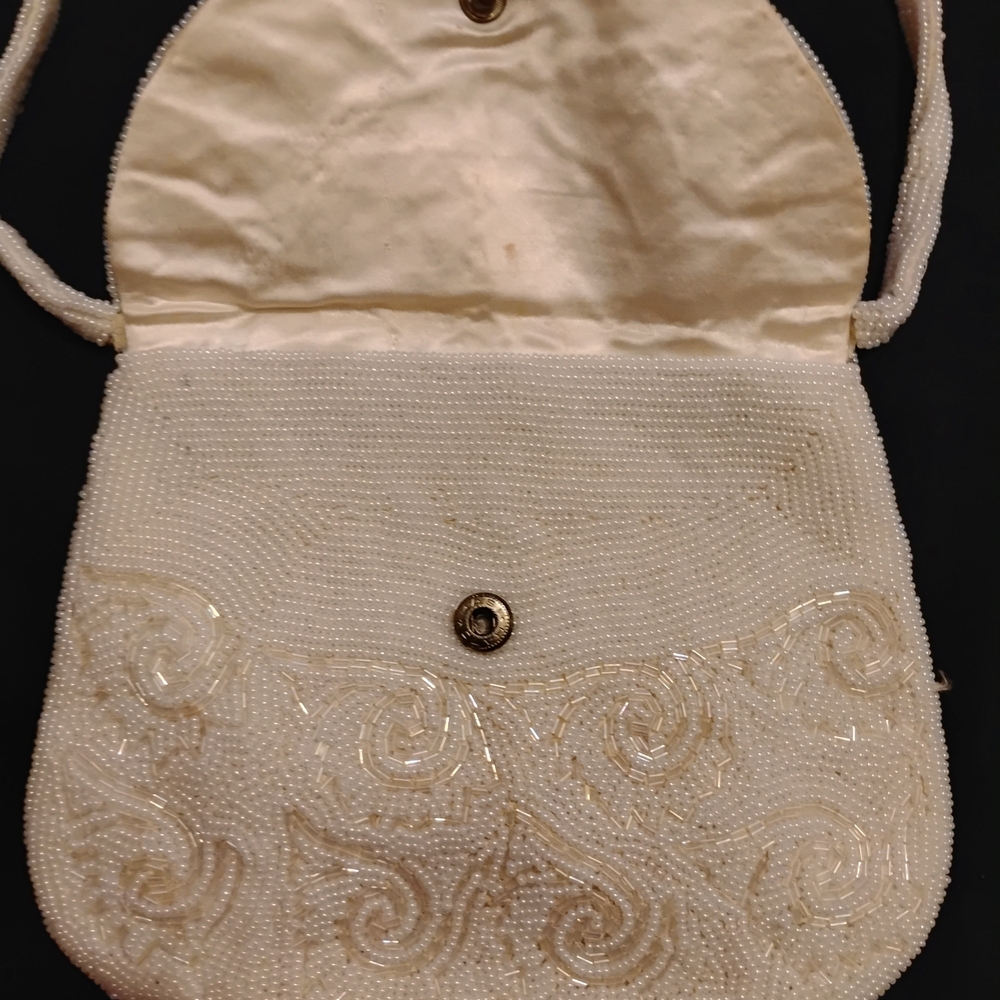 Walborg Ivory Beaded Handbag